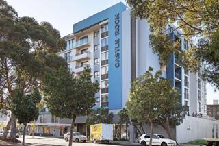 2 Bedroom Property for Sale in Zonnebloem Western Cape